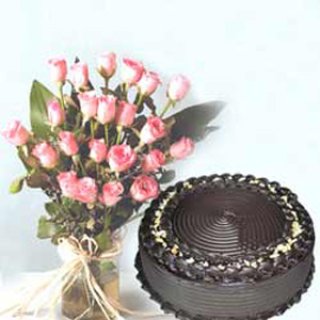 25本のピンクのバラとチョコレートトリュフケーキ - 新鮮な花 ドバイ