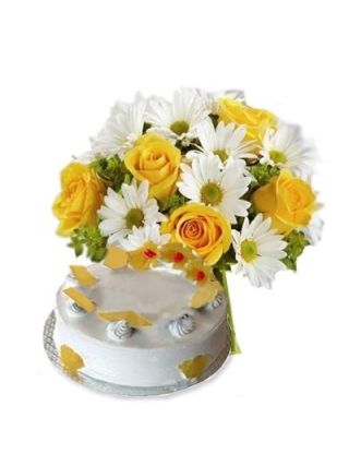 Bouquet de blanc, de jaune et de fleurs de saison, avec 500 grammes de gâteau d'ananas - Fleurs Fraîches Dubaï