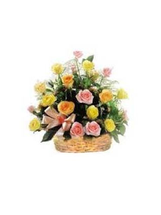 Mix roses basket 18 flowers - Fresh Flowers Dubai